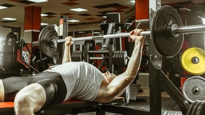 A 55‑year‑old man in Brazil died after a bench‑press accident -- while he was lifting, the barbell reportedly slipped from his hands and struck his chest. (Representative picture: Freepik) A 55‑year‑old man in Brazil died after a bench‑press accident -- while he was lifting, the barbell reportedly slipped from his hands and struck his chest. (Representative picture: Freepik)