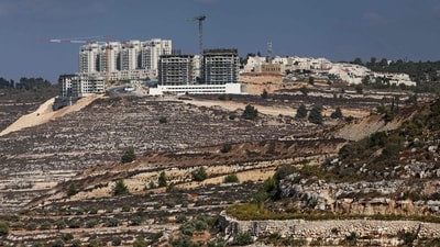 Fourteen countries, including France, Britain, Canada and Japan, condemned on December 24, 2025, Israel's recent approval of new Jewish settlements in the occupied West Bank. (Photo by Ahmad GHARABLI / AFP) (AFP) Fourteen countries, including France, Britain, Canada and Japan, condemned on December 24, 2025, Israel's recent approval of new Jewish settlements in the occupied West Bank. (Photo by Ahmad GHARABLI / AFP) (AFP)