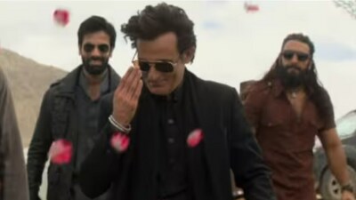 Akshaye Khanna and Ranveer Singh in Dhurandhar Akshaye Khanna and Ranveer Singh in Dhurandhar