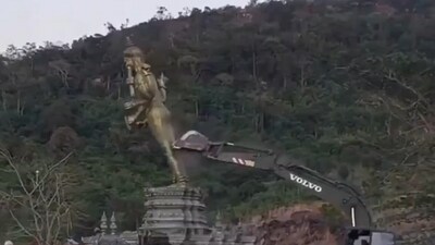 সংঘাতের আবহে থাইল্যান্ড-কম্বোডিয়া সীমান্তে ভাঙা হল বিষ্ণুমূর্তি! অবস্থান স্পষ্ট করে দিল দিল্লি (X)