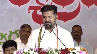 కేసీఆర్పై రేవంత్ రెడ్డి విమర్శలు కేసీఆర్పై రేవంత్ రెడ్డి విమర్శలు