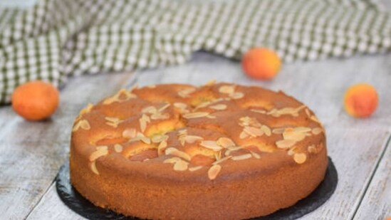 Almond Flour Christmas Orange Cake (Freepik)