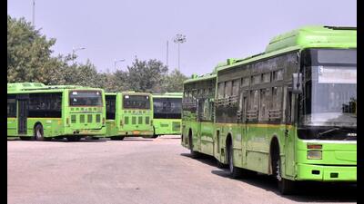 Officials said the cards will likely be available at most DTC bus depots and citizen facilitation centres across districts. (Sonu Mehta/HT PHOTO) Officials said the cards will likely be available at most DTC bus depots and citizen facilitation centres across districts. (Sonu Mehta/HT PHOTO)
