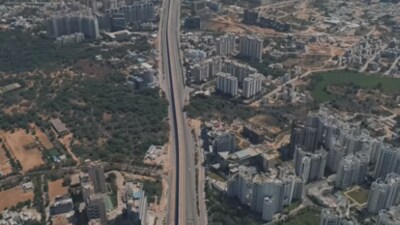 Officials said the project aims to ease congestion by strengthening roads, removing bottlenecks and ensuring uniform quality across master sectors. (HT Archive) Officials said the project aims to ease congestion by strengthening roads, removing bottlenecks and ensuring uniform quality across master sectors. (HT Archive)