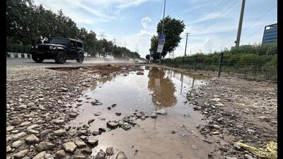 Residents also said that with the onset of dense fog, these damaged roads become even more hazardous (Representative photo) Residents also said that with the onset of dense fog, these damaged roads become even more hazardous (Representative photo)