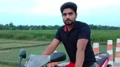 বাংলাদেশে ফের গণপিটুনিতে যুবক খুন! এবার ঘটনাস্থল রাজবাড়ী, কী ঘটেছিল? বাংলাদেশে ফের গণপিটুনিতে যুবক খুন! এবার ঘটনাস্থল রাজবাড়ী, কী ঘটেছিল?