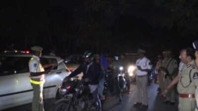'డ్రంక్ అండ్ డ్రైవ్' సోదాలు 'డ్రంక్ అండ్ డ్రైవ్' సోదాలు
