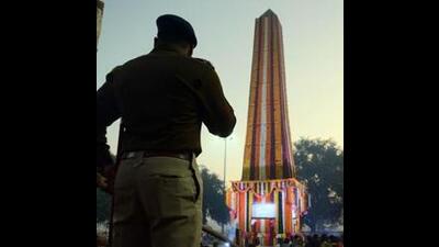 Precautions to prevent congestion ahead of the annual homage ceremony at the Vijay Stambh (victory pillar) at Koregaon Bhima on January 1, 2026. (HT FILE)