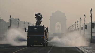 The Air Quality Early Warning System forecast that Delhi's air quality is likely to remain in the very poor category over the next six days. (File/Vipin Kumar/ HT Photo) The Air Quality Early Warning System forecast that Delhi's air quality is likely to remain in the very poor category over the next six days. (File/Vipin Kumar/ HT Photo)