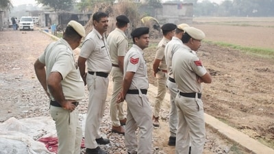 The woman’s husband, from Najafgarh in Delhi, lodged a complaint stating that his wife, Kalpana (25), worked at a club in Gurugram and was shot by Tushar (HT Photo/Representational image) The woman’s husband, from Najafgarh in Delhi, lodged a complaint stating that his wife, Kalpana (25), worked at a club in Gurugram and was shot by Tushar (HT Photo/Representational image)