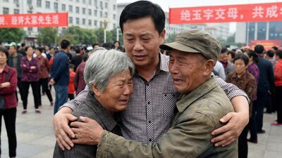 A Chinese man reunited with his birth family decades after being abducted as a child. (Representational image/Gemini AI generated) A Chinese man reunited with his birth family decades after being abducted as a child. (Representational image/Gemini AI generated)