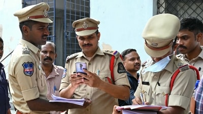 Kanpur woman kills husband with axe while four-year-old child hid in room (Representative image/AFP) Kanpur woman kills husband with axe while four-year-old child hid in room (Representative image/AFP)