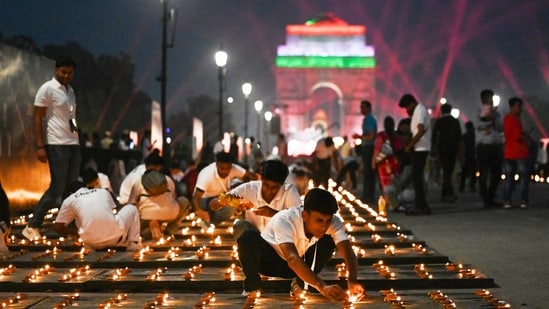 India Gate lawns. (Representational image.) (Photo: Deepanshu Aggarwal/AP)