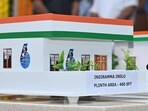 <p>మరోవైపు రాష్ట్రంలో మొదటి విడత కింద మంజూరు చేసిన ఇందిరమ్మ ఇళ్ల పనులు పూర్తి కావొస్తున్నాయి. చాలా చోట్ల గృహ ప్రవేశాలు జరుగుతున్నాయి.నిర్మాణ దశను బట్టి నిధులను లబ్ధిదారుల ఖాతాలోకి జమ చేస్తున్నారు.</p>