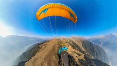 Pilot killed in paragliding accident at Bir Billing in Himachal (Representative image/PTI) Pilot killed in paragliding accident at Bir Billing in Himachal (Representative image/PTI)