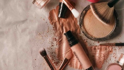 Fast beauty isn’t selling out — because they’re sellouts (Photo: Bold Outline) Fast beauty isn’t selling out — because they’re sellouts (Photo: Bold Outline)