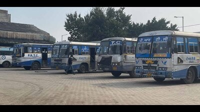 Highlighting the severity of the situation, officials said that around 10 to 15 buses have already been detained from the depot’s 92 bus fleet due to the unavailability of basic safety equipment. (HT File)