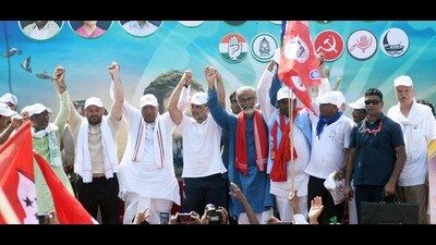 Leader of Opposition in the Lok Sabha and Congress leader Rahul Gandhi, Congress president Mallikarjun Kharge, RJD leader Tejashwi Yadav, CPI-ML general secretary Dipankar Bhattacharya and others during Voter Adhikar Yatra at Dak Bungalow crossing in Patna. (Santosh Kumar/HT) Leader of Opposition in the Lok Sabha and Congress leader Rahul Gandhi, Congress president Mallikarjun Kharge, RJD leader Tejashwi Yadav, CPI-ML general secretary Dipankar Bhattacharya and others during Voter Adhikar Yatra at Dak Bungalow crossing in Patna. (Santosh Kumar/HT)