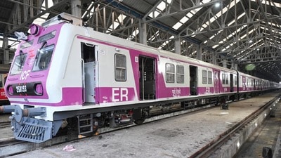 ৮১ লোকালের টাইটটেবিল পালটাচ্ছে ১ জানুয়ারি থেকে, আরও ১১৯ ট্রেনে পরিবর্তন। (ছবিটি প্রতীকী, সৌজন্যে Indian Railways) ৮১ লোকালের টাইটটেবিল পালটাচ্ছে ১ জানুয়ারি থেকে, আরও ১১৯ ট্রেনে পরিবর্তন। (ছবিটি প্রতীকী, সৌজন্যে Indian Railways)