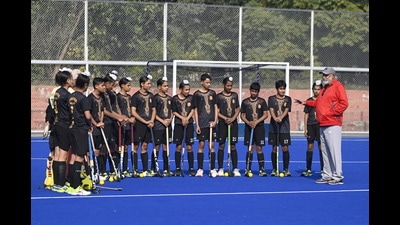 Players attending the hockey clinic at Punjab Agricultural University on Sunday. (Gurpreet Singh/HT) Players attending the hockey clinic at Punjab Agricultural University on Sunday. (Gurpreet Singh/HT)