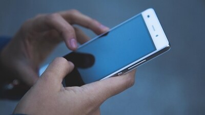 Using the phone’s location, the father traced his daughter to a secluded, partially wooded area nearly two miles from their home. (Pixabay/ Representational) Using the phone’s location, the father traced his daughter to a secluded, partially wooded area nearly two miles from their home. (Pixabay/ Representational)