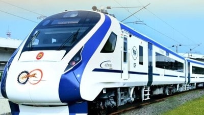 హిందూపురంలో వందే భారత్ ట్రైన్ కు హాల్టింగ్ హిందూపురంలో వందే భారత్ ట్రైన్ కు హాల్టింగ్