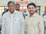 Kunal Tilak’s (R) candidature is politically significant. After Mukta Tilak’s death, the BJP denied him a ticket in the assembly bypoll and fielded Hemant Rasane, who went on to lose to then Congress leader Ravindra Dhangekar. (HT) Kunal Tilak’s (R) candidature is politically significant. After Mukta Tilak’s death, the BJP denied him a ticket in the assembly bypoll and fielded Hemant Rasane, who went on to lose to then Congress leader Ravindra Dhangekar. (HT)