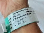 Kiran Rao's hospital wristband had the name 'Kiran Aamir Rao Khan' on it. Kiran Rao's hospital wristband had the name 'Kiran Aamir Rao Khan' on it.