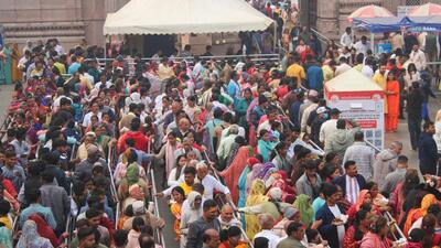 Huge rush outside the Kashi Vishwanath temple in Varanasi on December 29. (Rajesh Kumar/HT)