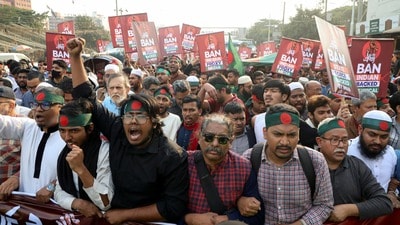 ভারতকে ভাগ করার হুঁশিয়ারি বাংলাদেশের লেফটেন্যান্ট কর্নেল (অবসরপ্রাপ্ত) হাসিনুর রহমানের। (REUTERS)