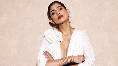 In an exclusive interview, Kubbra Sait discusses the importance of self-care, mental health, and discipline in achieving true fitness. (Instagram) In an exclusive interview, Kubbra Sait discusses the importance of self-care, mental health, and discipline in achieving true fitness. (Instagram)
