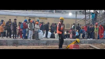 Passengers stranded at railway station in Ludhiana on Monday. (HT Photo) Passengers stranded at railway station in Ludhiana on Monday. (HT Photo)