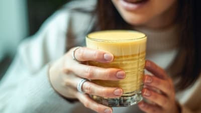 Plant milk with turmeric and warm water helps reduce systemic inflammation, shares Nicole. (Adobe Stock) Plant milk with turmeric and warm water helps reduce systemic inflammation, shares Nicole. (Adobe Stock)