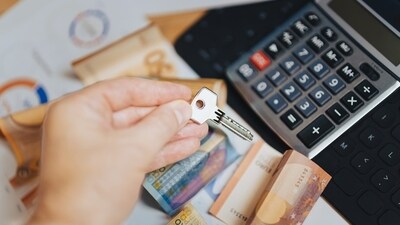The man ended up selling his home due to the ballooning loan amount (Representational image) The man ended up selling his home due to the ballooning loan amount (Representational image)