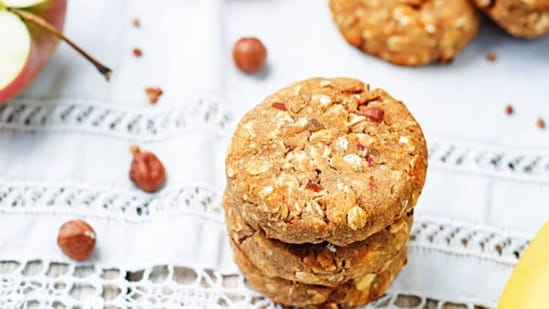 Gluten-Free Recipe For High Fibre Hazelnut And Buckwheat Cookies (Freepik)