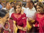 అమ్మమ్మ కోసం ఆందోళన- తిరుమల శ్రీవారిని ఫ్యామిలీతో దర్శించుకున్న శ్రీలీల- మనవరాలిగా బాధ్యత- నెటిజన్స్ ఫిదా!
