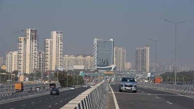 A Reddit post by a 35-year-old Gurugram homebuyer claiming gains from a flat purchase has sparked debate on whether apartments build wealth or mainly offer lifestyle security. (Representational Image) (Parveen Kumar/Hindustan Times) A Reddit post by a 35-year-old Gurugram homebuyer claiming gains from a flat purchase has sparked debate on whether apartments build wealth or mainly offer lifestyle security. (Representational Image) (Parveen Kumar/Hindustan Times)
