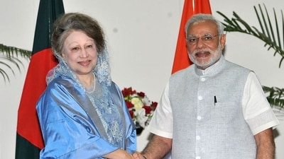 PM Modi shares an old image with Khaleda Zia (X/@narendramodi) PM Modi shares an old image with Khaleda Zia (X/@narendramodi)