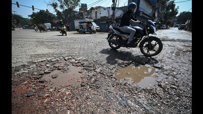 Roads will be rebuilt wall-to-wall and fitted with mist spray systems to reduce dust pollution, the CM said. (HT Archive) Roads will be rebuilt wall-to-wall and fitted with mist spray systems to reduce dust pollution, the CM said. (HT Archive)