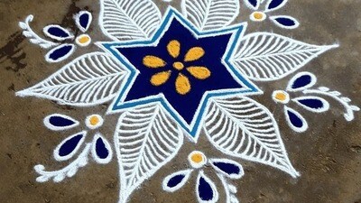 <p>ఎక్కువ రంగులు లేకుండా, ఎక్కువ శ్రమ పడకుండా సింపుల్‌గా ఈ స్టార్ ముగ్గు వేసేయొచ్చు. చుట్టూ ఆకులతో చాలా బాగుంటుంది. సులువుగా అయిపోతుంది. ఇది కూడా చాలా చిన్న ముగ్గు, ఈజీ ముగ్గు.</p> (pinterest)