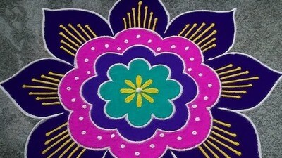 <p>ఏ ముగ్గుకీ కూడా ఎక్కువ రంగులు అక్కర్లేదు. చుక్కలు పెట్టక్కర్లేదు. శ్రమ పడక్కర్లేదు. ఈజీగా 10 నిమిషాల్లో పూర్తయిపోతుంది.</p> (pinterest)