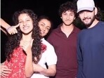 Namrata Shirodkar posted fun pictures with Mahesh Babu and Priyanka Chopra. 