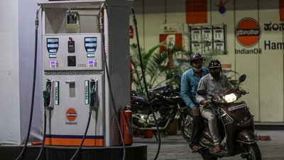 An Indian Oil fuel station in Bengaluru. The state-run refiner has an optional contract to buy about 12 million barrels from Colombia's Ecopetrol. (Bloomberg)