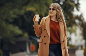 Long coats for women: The winter layer that instantly elevates outfit (Pexels) Long coats for women: The winter layer that instantly elevates outfit (Pexels)