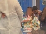Deedy Das shared a video of an Indian woman who sang loudly during a quiet cruise. 