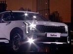 The new-gen Seltos looks striking when compared to the outgoing one. 