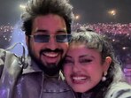 Sachet Tandon and Parampara Thakur were mobbed by fans after their performance on December 31. Sachet Tandon and Parampara Thakur were mobbed by fans after their performance on December 31.