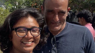 Puja Kolluru all smiles as she poses with Akshaye Khanna on the set of Mahakali. Puja Kolluru all smiles as she poses with Akshaye Khanna on the set of Mahakali.