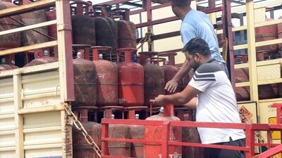 The cost of a 19-kg commercial LPG cylinder has increased by ₹111 nationwide. (PTI/Representative Image) The cost of a 19-kg commercial LPG cylinder has increased by ₹111 nationwide. (PTI/Representative Image)