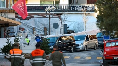 Emergency personnel work outside the "Le Constellation" bar. Addressing a joint press conference with Swiss President Guy Parmelin and other officials, Commander of the Valais Contonal Police Frederic Gisler confirmed the toll for the first time since the tragedy struck earlier in the day."As I speak to you, we have identified around 40 people who have died, and another 115 people severely injured," Gisler said in the press conference. (REUTERS)